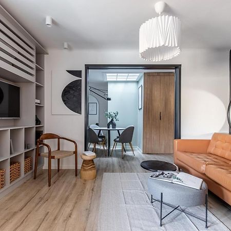 Downtown Story By Urbanesq Apartment บูคาเรสต์ ภายนอก รูปภาพ